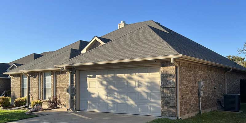 Four Point Construction -Residential roofing services