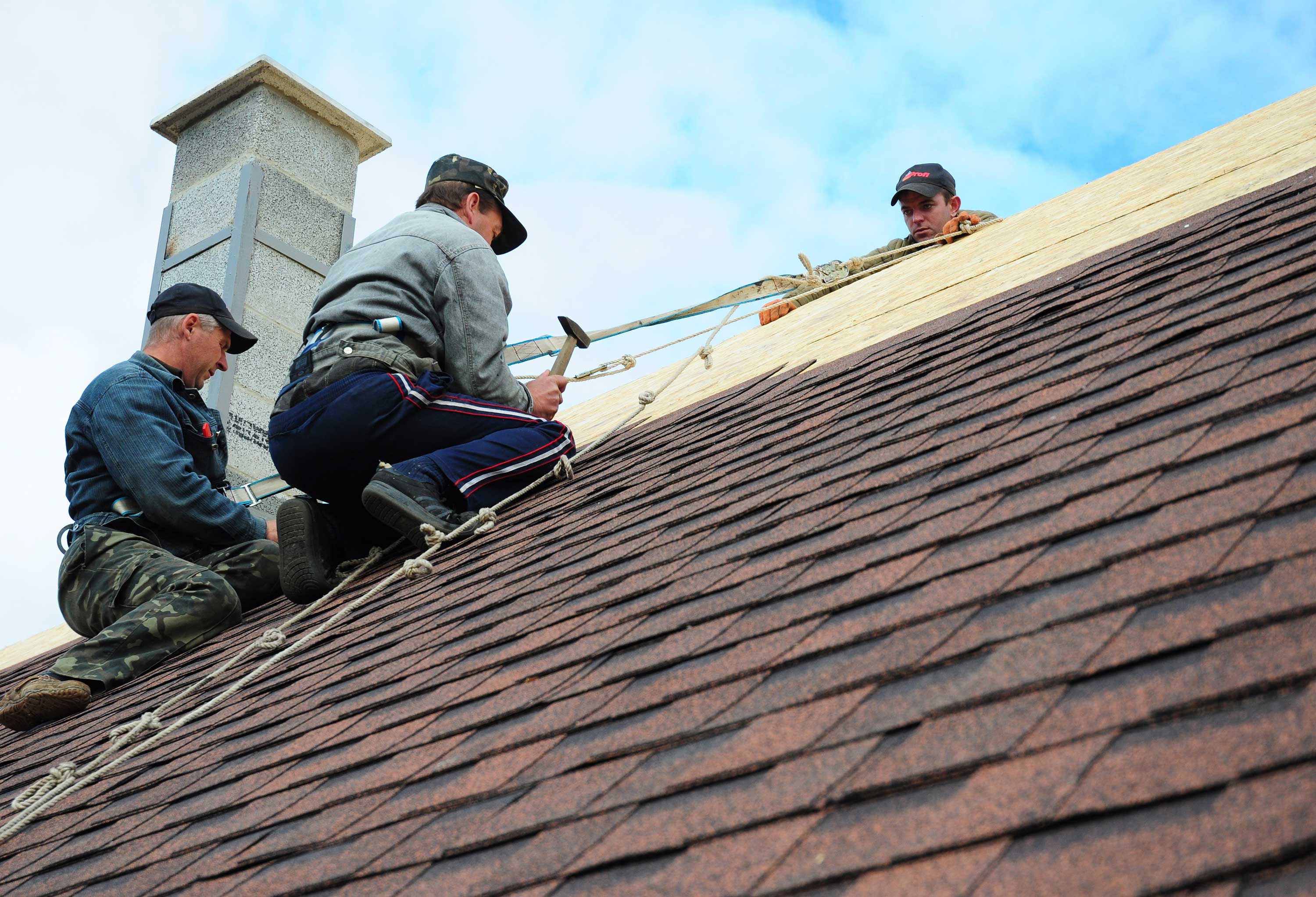 when to replace a roof in Minneapolis